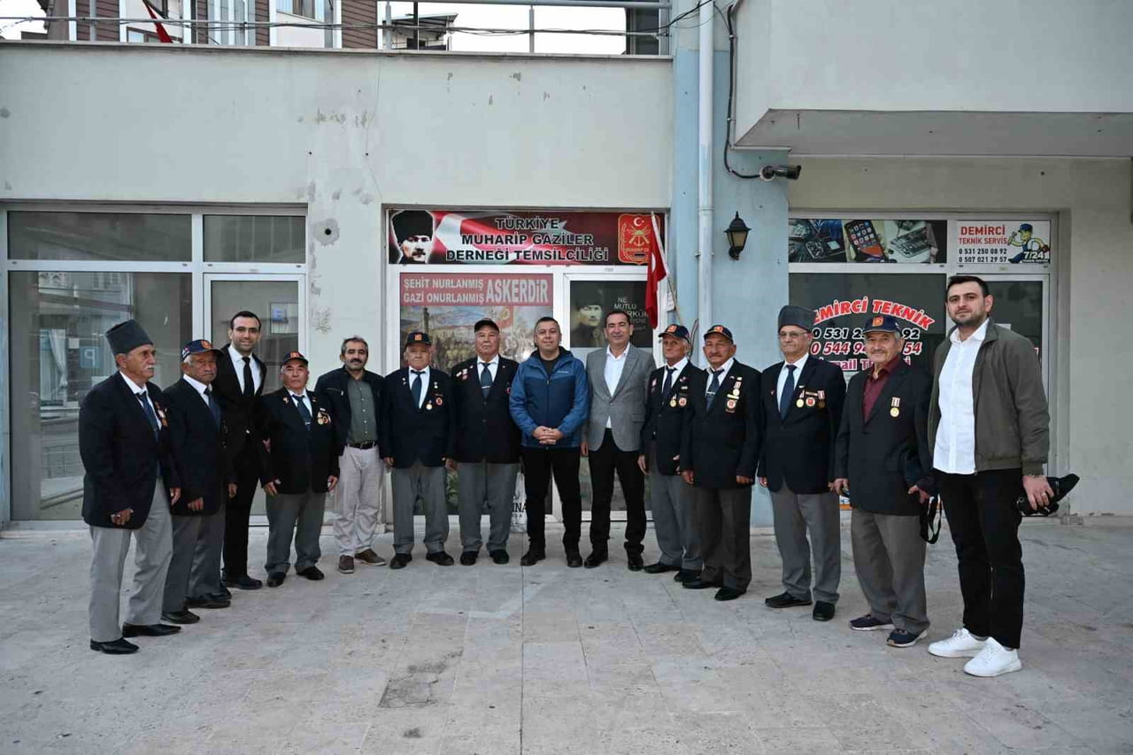 MANİSA’NIN DEMİRCİ İLÇESİNDE YAŞAYAN 9 KIBRIS GAZİSİ, 1974 KIBRIS BARIŞ HAREKÂTI’NDA GÖREV...