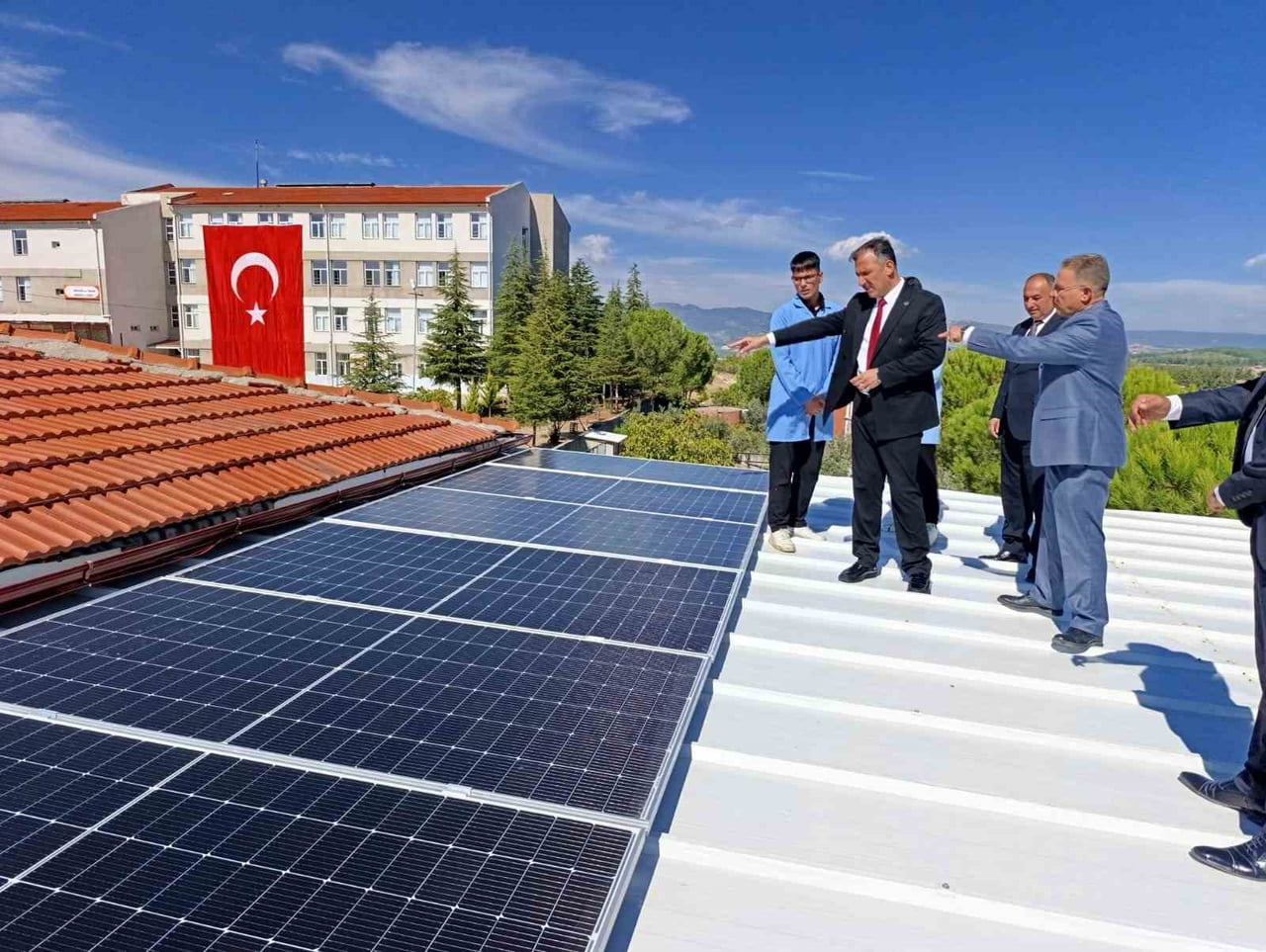 MANİSA’NIN GÖRDES İLÇESİNDE GÖRDES MESLEKİ VE TEKNİK ANADOLU LİSESİ ÖĞRENCİLERİ TARAFINDAN...
