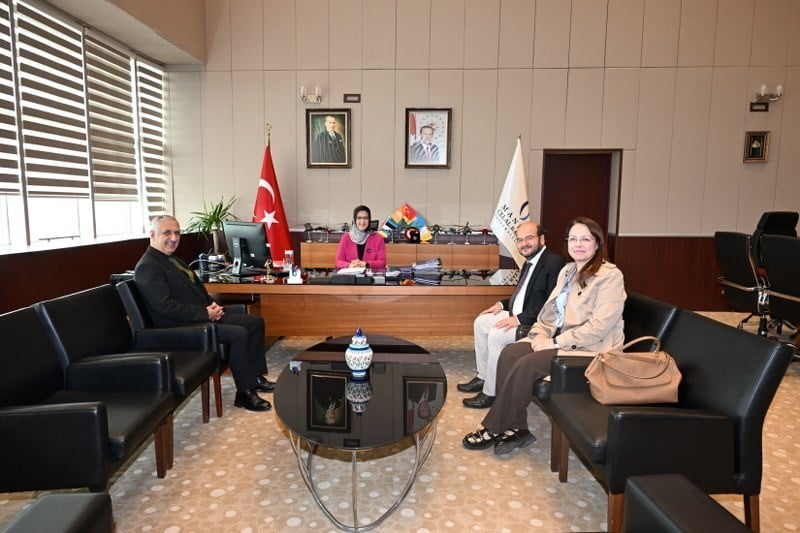 MASKİ GENEL MÜDÜRÜ ALİ KILIÇ, MANİSA CELAL BAYAR ÜNİVERSİTESİ REKTÖRÜ PROF. DR. RANA KİBAR VE İL...