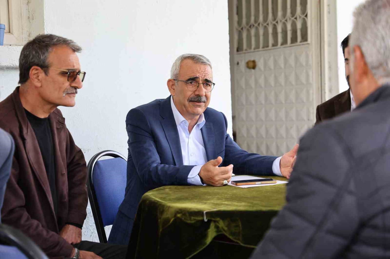 MASSAD BAŞKANI SELAHATTİN BOZCAN (ORTADA), HAZAR BÖLGESİ'NDE İNCELEMELERDE BULUNDU.