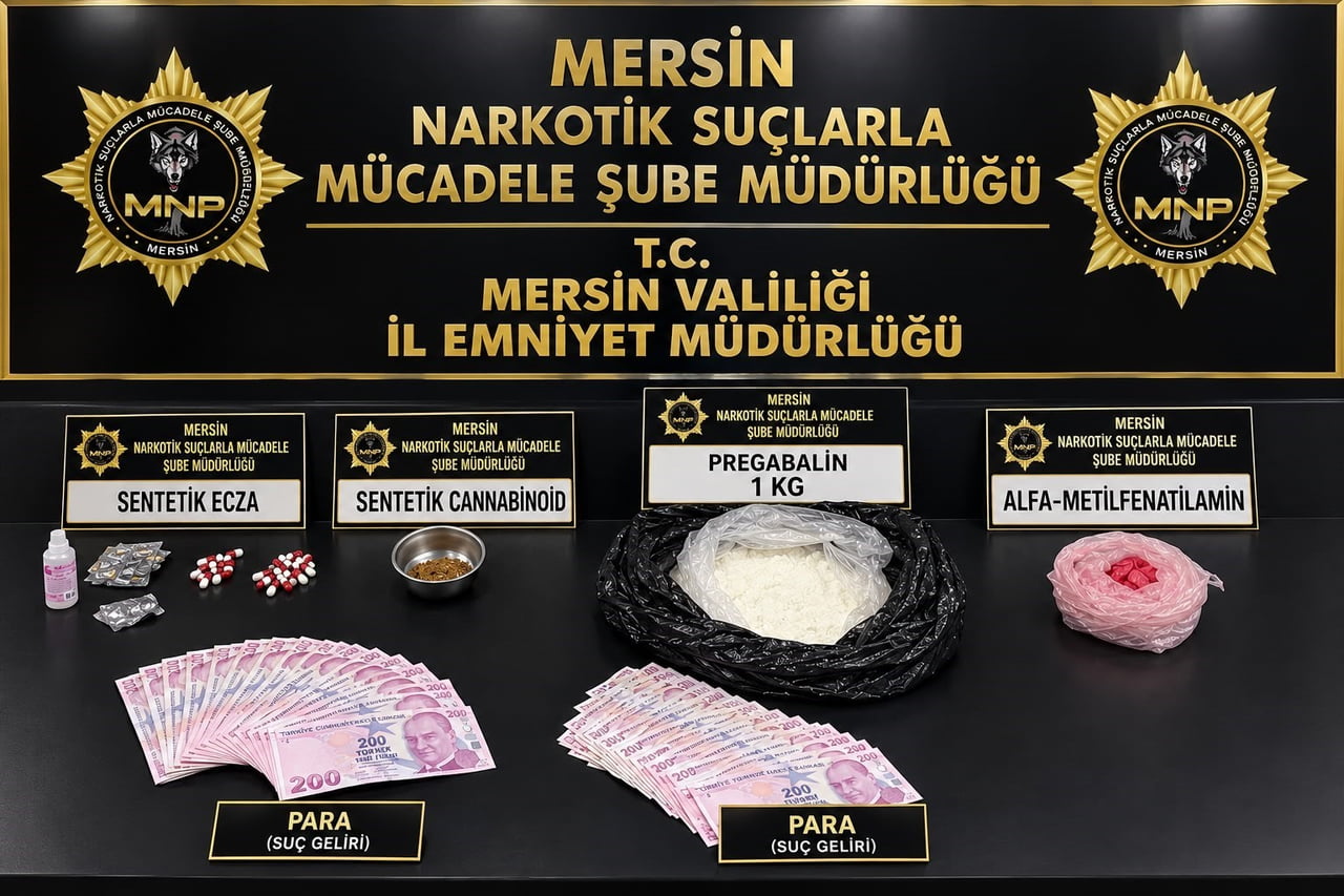MERSİN'DE UYUŞTURUCU MADDE TİCARETİ YAPAN SOKAK SATICILARINA YÖNELİK DÜZENLENEN OPERASYONLARDA...