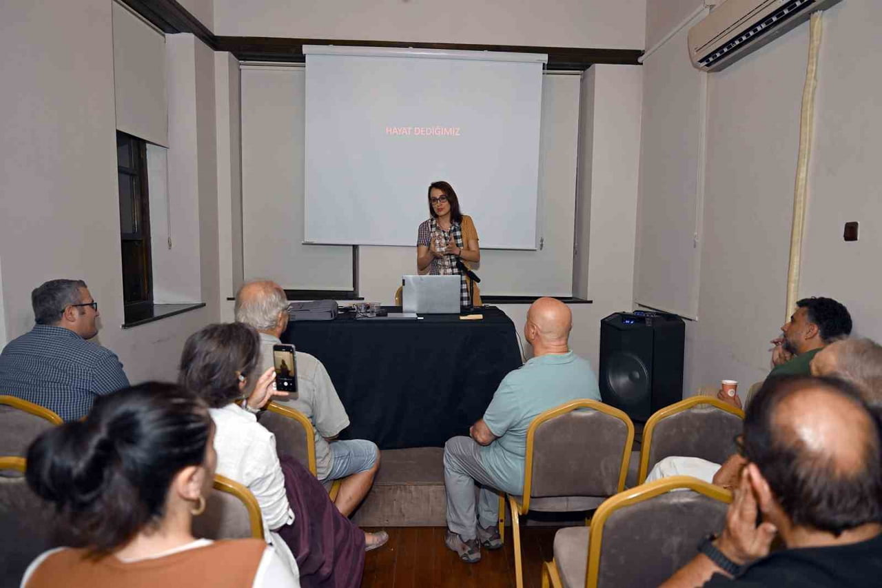 MERSİN BÜYÜKŞEHİR BELEDİYESİ TARAFINDAN HAYATA GEÇİRİLEN ‘SANAT VE FOTOĞRAF SÖYLEŞİLERİ’ SERİSİNİN...