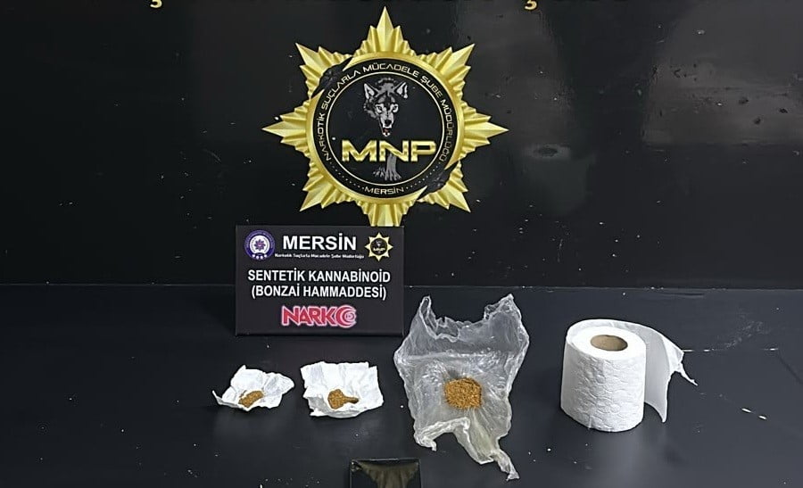 MERSİN CUMHURİYET BAŞSAVCILIĞI KOORDİNESİNDE NARKOTİK POLİSİNİN YAPTIĞI ÇALIŞMADA TORBACI OLARAK...
