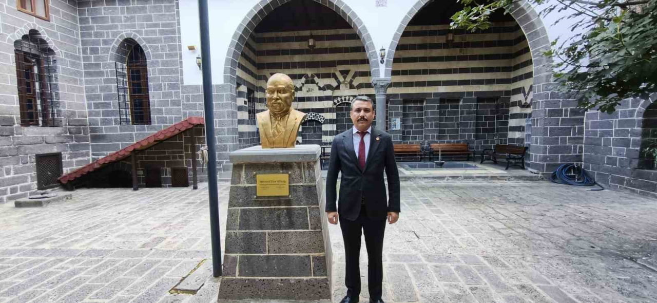 MHP DİYARBAKIR İL BAŞKANI HASAN ÖZCOŞKUN, TÜRK MİLLİYETÇİLİĞİNİN ÖNEMLİ FİKİR ÖNCÜLERİNDEN...