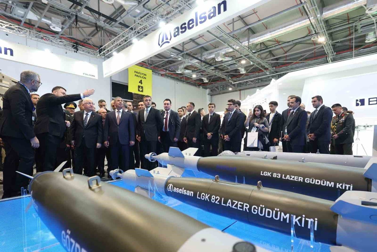MİLLİ SAVUNMA BAKANI YAŞAR GÜLER, AZERBAYCAN ULUSLARARASI SAVUNMA FUARI'NI (ADEX) ZİYARET...