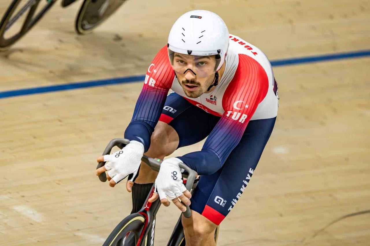 MİLLİ SPORCU RAMAZAN YILMAZ, BUGÜN AÇIKLANAN UCI PİST BİSİKLETİ DAYANIKLILIK DÜNYA SIRALAMASINDA...