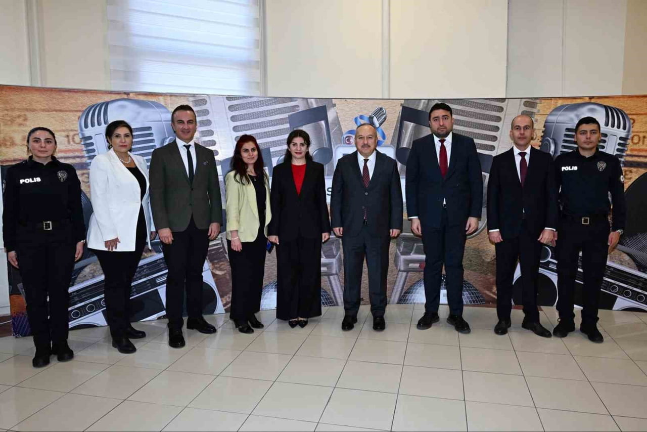 MNİYET GENEL MÜDÜRÜ ALİ FİDAN, TÜRKİYE POLİS RADYOSU’NUN 74. KURULUŞ YIL DÖNÜMÜ DOLAYISIYLA ANKARA...