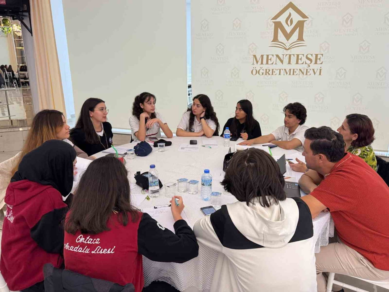 MUĞLA’DA 18 LİSEDEN 54 ÖĞRENCİNİN KATILDIĞI ULUSAL GENÇLİK İKLİM ÇALIŞTAYI’NDA, TURİZM VE KÜLTÜREL...
