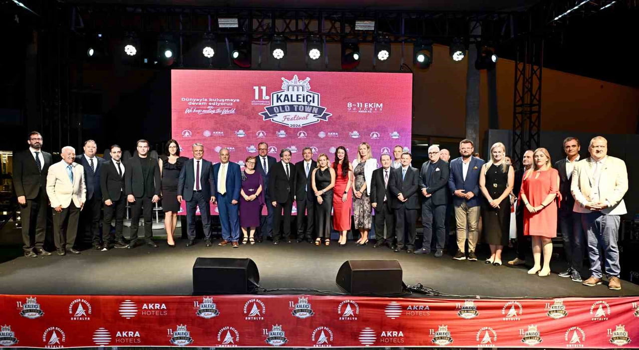 MURATPAŞA BELEDİYE BAŞKANI ÜMİT UYSAL, 15 ÜLKEDEN 20 ŞEHRİN TEMSİLCİLERİNİ BİR ARAYA GETİREN...