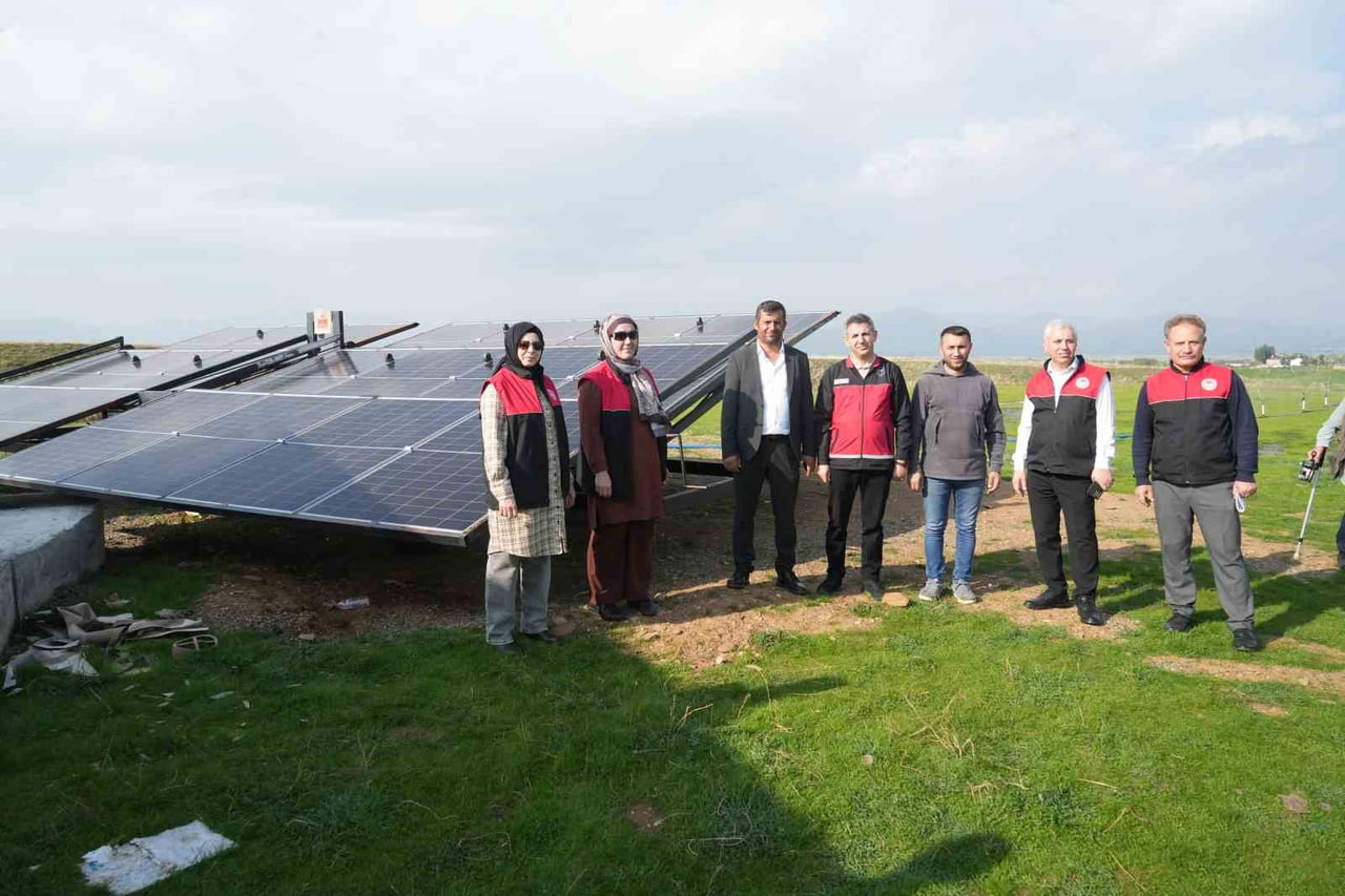 MUŞ’UN KIZILAĞAÇ BELDESİNDE KURULAN GÜNEŞ ENERJİLİ SULAMA SİSTEMİYLE TARIMSAL ÜRETİMDE ENERJİ...