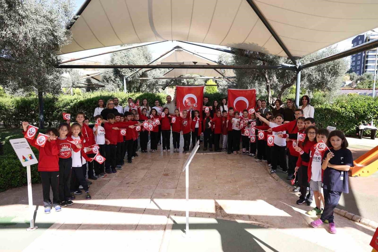 ÖĞRENCİLER MATEMATİK VE BİLİM PARKI’NI GEZDİ