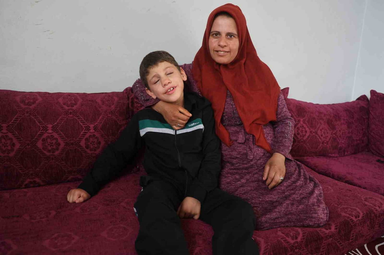ÖMER ÜMÜT VE ANNESİ