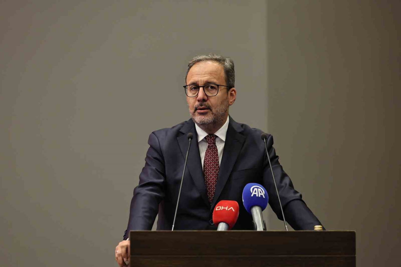 ÖNCEKİ DÖNEM GENÇLİK VE SPOR BAKANI, AK PARTİ İZMİR MİLLETVEKİLİ DR. MEHMET MUHARREM...