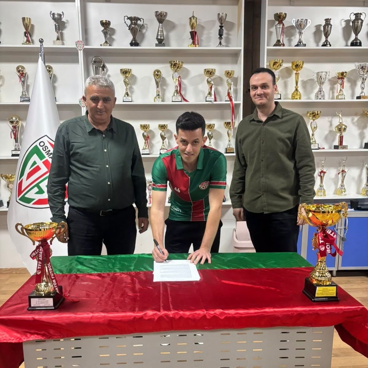 OSMANELİSPOR TECRÜBELİ KANAT OYUNCUSU İLE ANLAŞTI