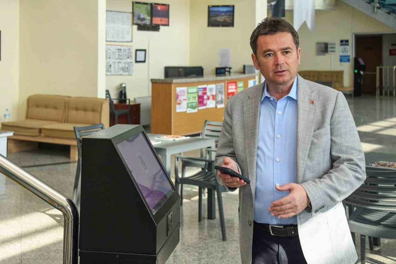 OSMANGAZİ BELEDİYESİ, "SPORUN KALBİ OSMANGAZİ" UYGULAMASIYLA SPOR TESİSLERİNE ERİŞİMİ, EĞİTİM...
