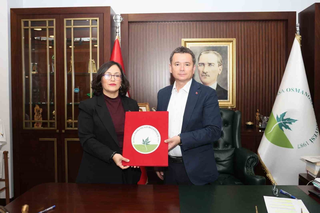 OSMANGAZİ BELEDİYESİ VE TMMOB MİMARLAR ODASI BURSA ŞUBESİ ARASINDA İMZALANAN PROTOKOL İLE İLÇENİN...