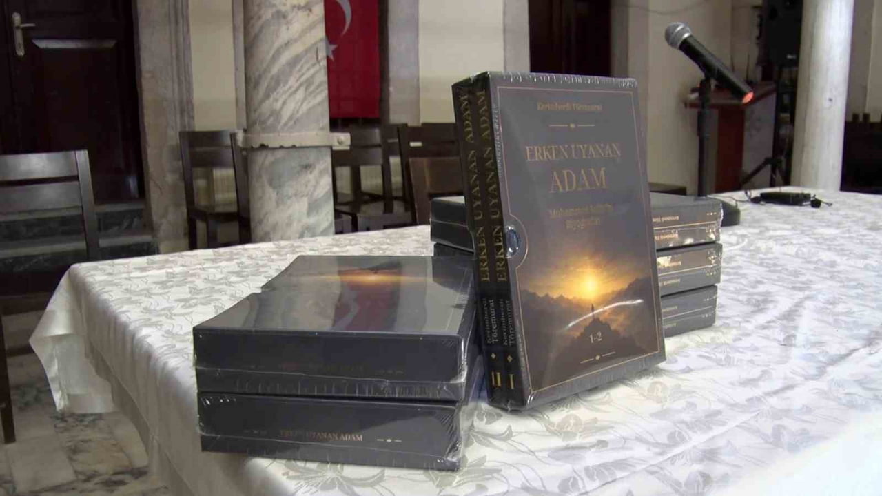 ÖZBEK YAZAR KERİMVERDİ TÖREMURAD'IN KALEMİNDEN ÖZBEKİSTAN HALK HAREKETİ LİDERİ, ŞAİR VE YAZAR...