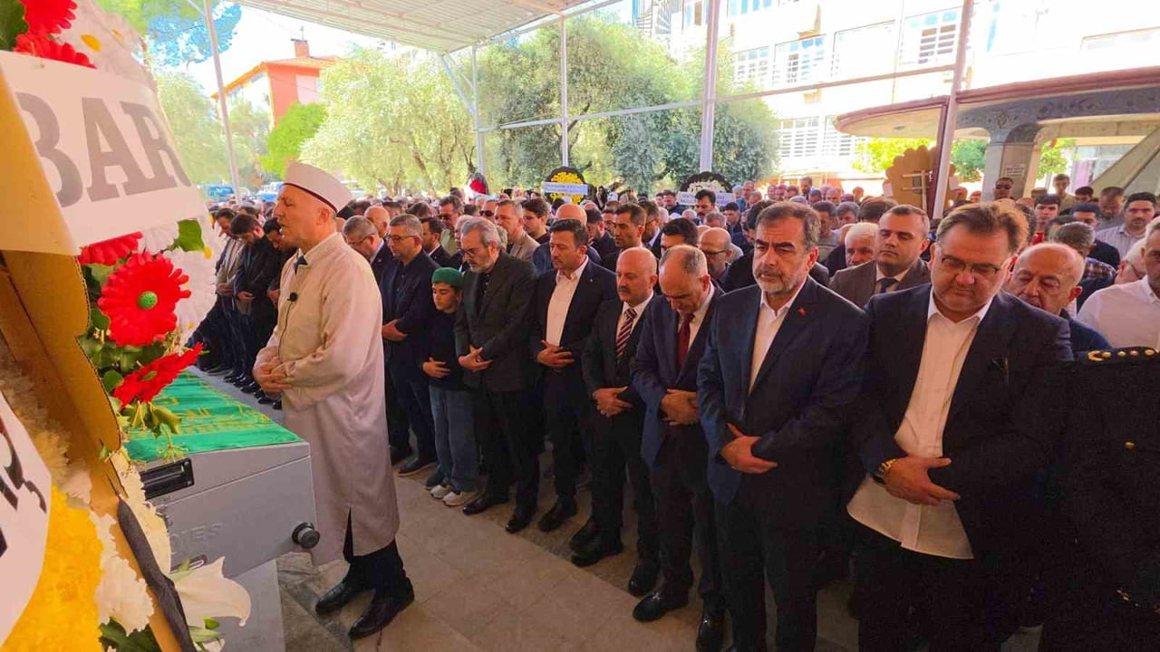 ÖZDİL, NAZİLLİ’DE SON YOLCULUĞUNA UĞURLANDI