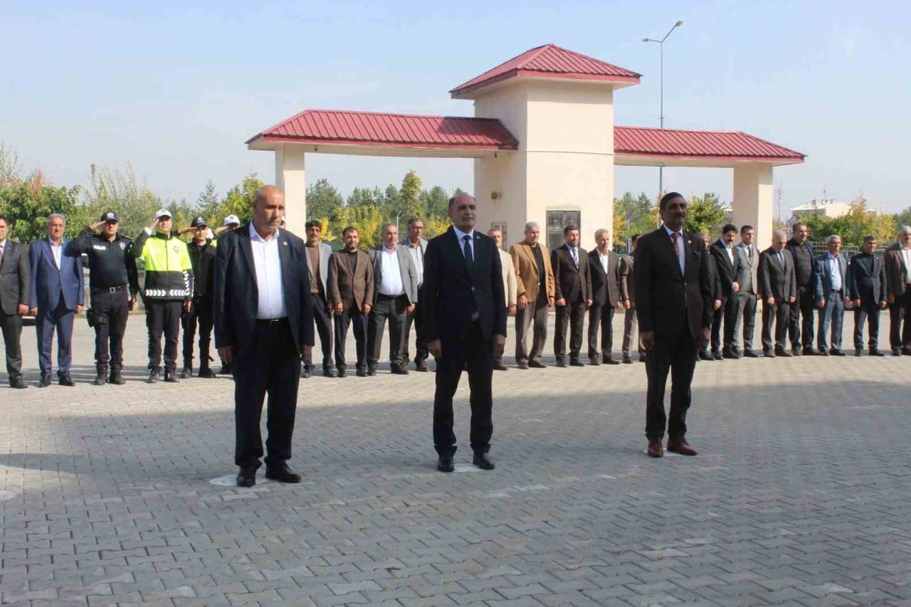 PATNOS’TA 19 EKİM MUHTARLAR GÜNÜ TÖRENLE KUTLANDI