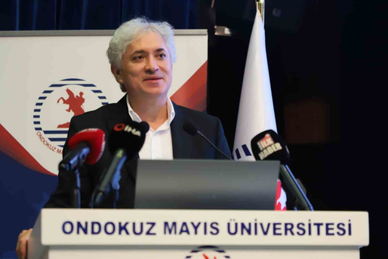 PROF. DR. ÖMER ÖZKAN, ONDOKUZ MAYIS ÜNİVERSİTESİ (OMÜ) 2026-2027 AKADEMİK YILI AÇILIŞ TÖRENİ'NDE...