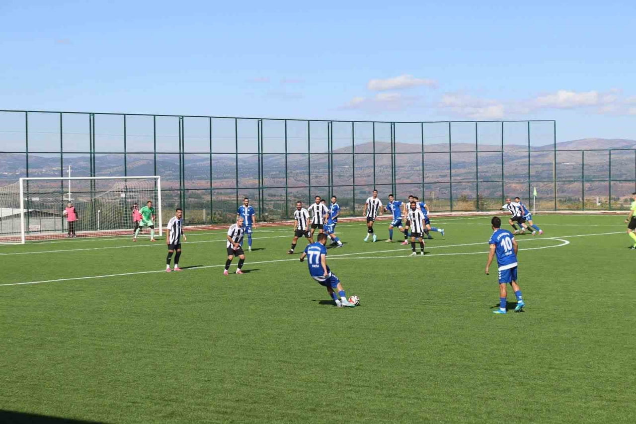PROFESYONELLİĞE GEÇİŞ LİGİ’NDE DENİZLİ’Yİ TEMSİL EDEN ÇAL BELEDİYESPOR,  MARMARİS BELEDİYESPOR’U...