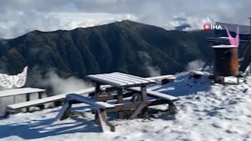 Rize'nin yayları beyaza büründü