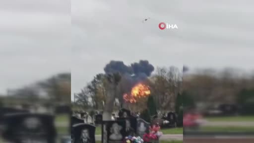 Rusya’da eğitim uçuşu sırasında Su-30SM tipi savaş uçağı düştü. Uçaktaki 2 pilot kendini...