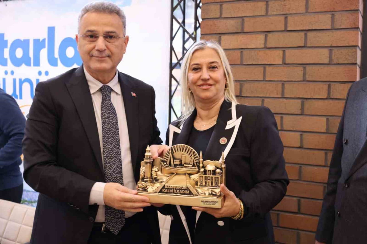 SAMSUN İLKADIM BELEDİYE BAŞKANI İHSAN KURNAZ, 19 EKİM MUHTARLAR GÜNÜ DOLAYISIYLA İLÇEDE GÖREV...