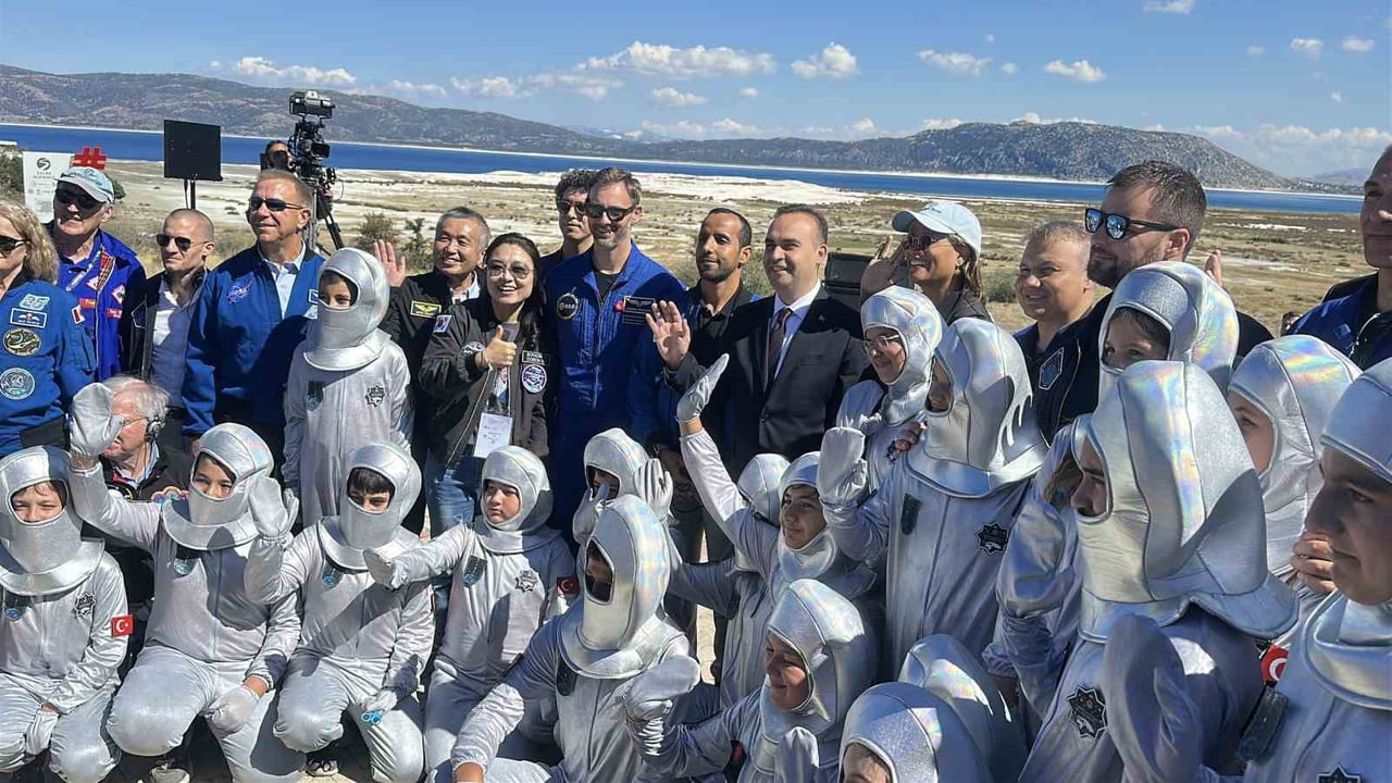 SANAYİ VE TEKNOLOJİ BAKANI MEHMET FATİH KACIR, BURDUR'DA SALDA BİLİM MERKEZİ İLE BURDUR MEHMET...
