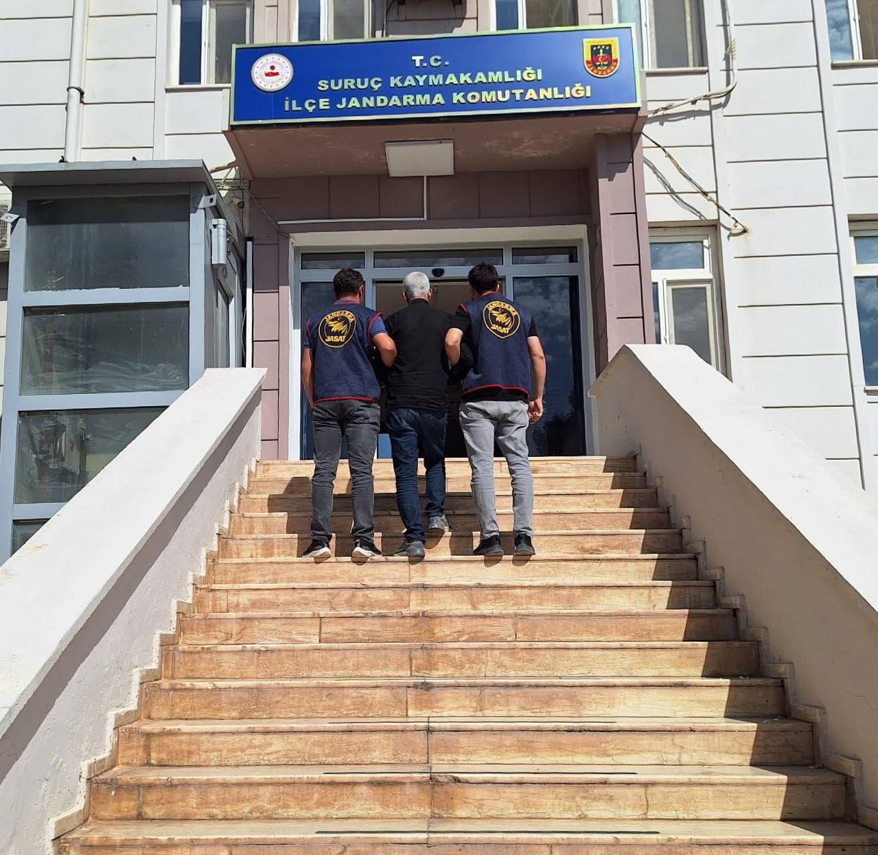 ŞANLIURFA’DA 5 YIL HAPİS CEZASIYLA ARANAN HÜKÜMLÜ YAKALANDI