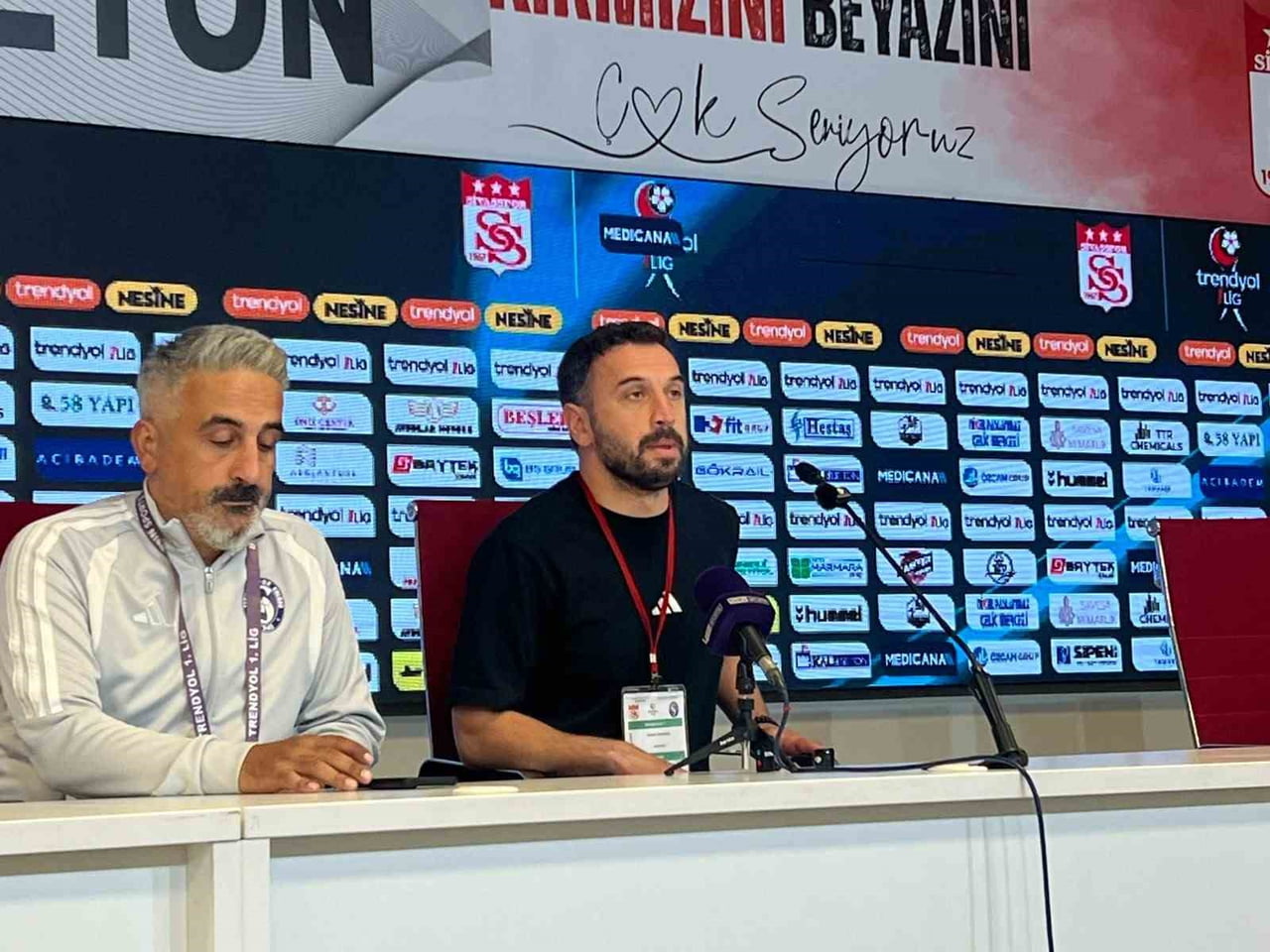 SARIYER TEKNİK DİREKTÖR UMUT ESKİKÖY, GÜZEL BİR MAÇ OLDUĞUNU BELİRTEREK, "KAZANMAMIZ GEREKEN BİR...