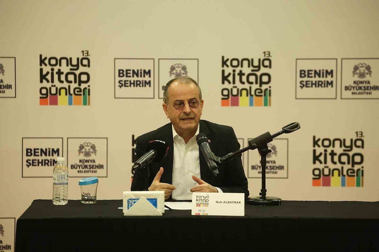 SELÇUKLU KONGRE MERKEZİ'NİN EV SAHİPLİĞİNDE DÜZENLENEN KONYA KİTAP GÜNLERİ'NE KATILAN...