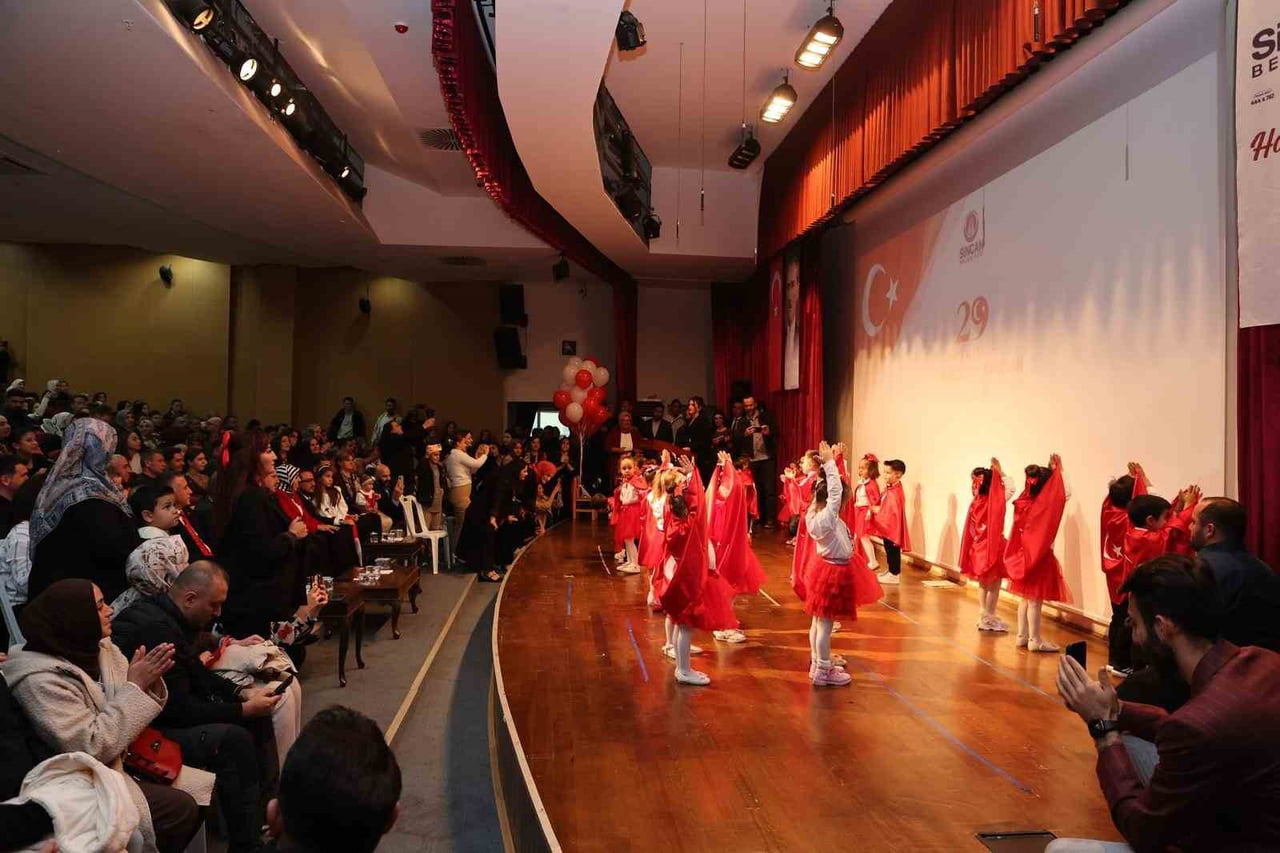 SİNCAN BELEDİYESİ, 29 EKİM CUMHURİYET BAYRAMI'NIN 103'ÜNCÜ YIL DÖNÜMÜNÜ ÇEŞİTLİ ETKİNLİKLERLE...