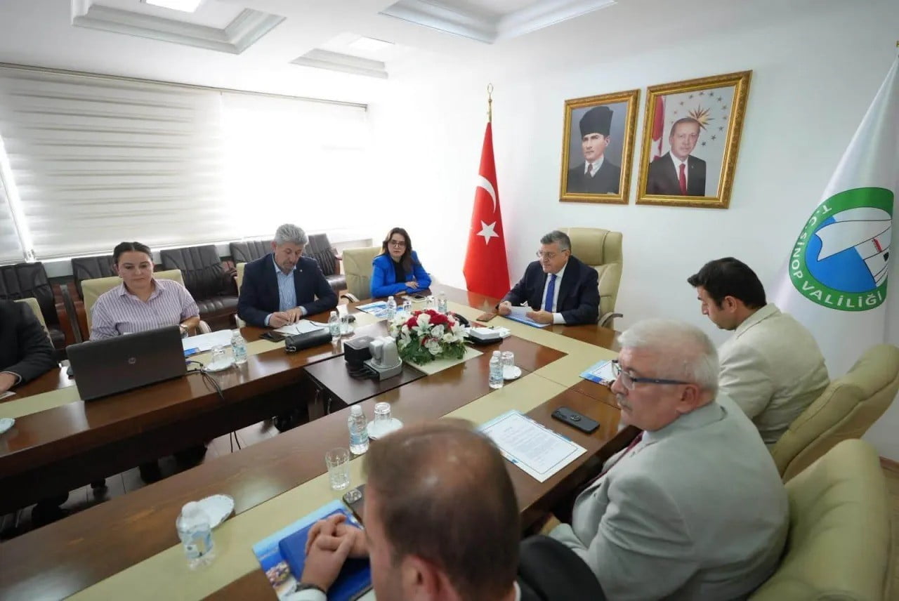 SİNOP'TA İL İSTİHDAM VE MESLEKİ EĞİTİM KURULU TOPLANTISI, VALİ MUSTAFA ÖZARSLAN’IN BAŞKANLIĞINDA...