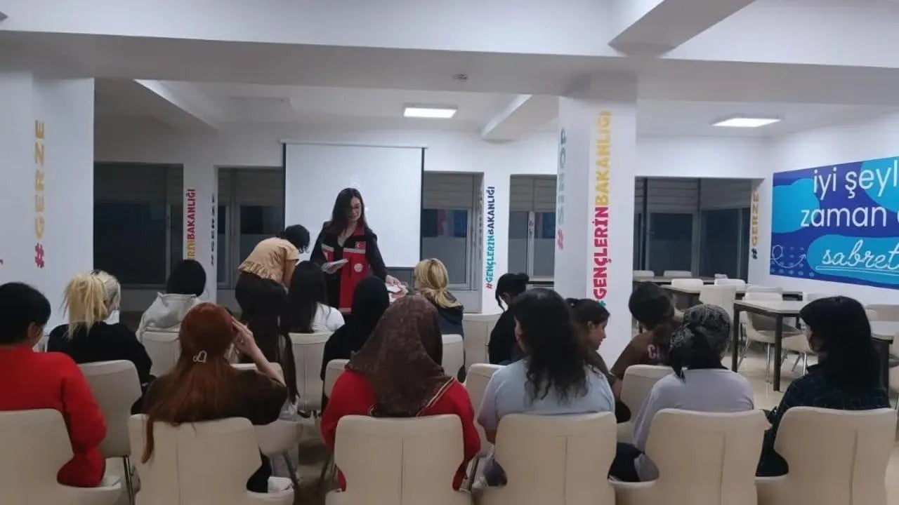 SİNOP AİLE VE SOSYAL HİZMETLER İL MÜDÜRLÜĞÜ TARAFINDAN GERZE İLÇESİNDE KADINA YÖNELİK ŞİDDETLE...