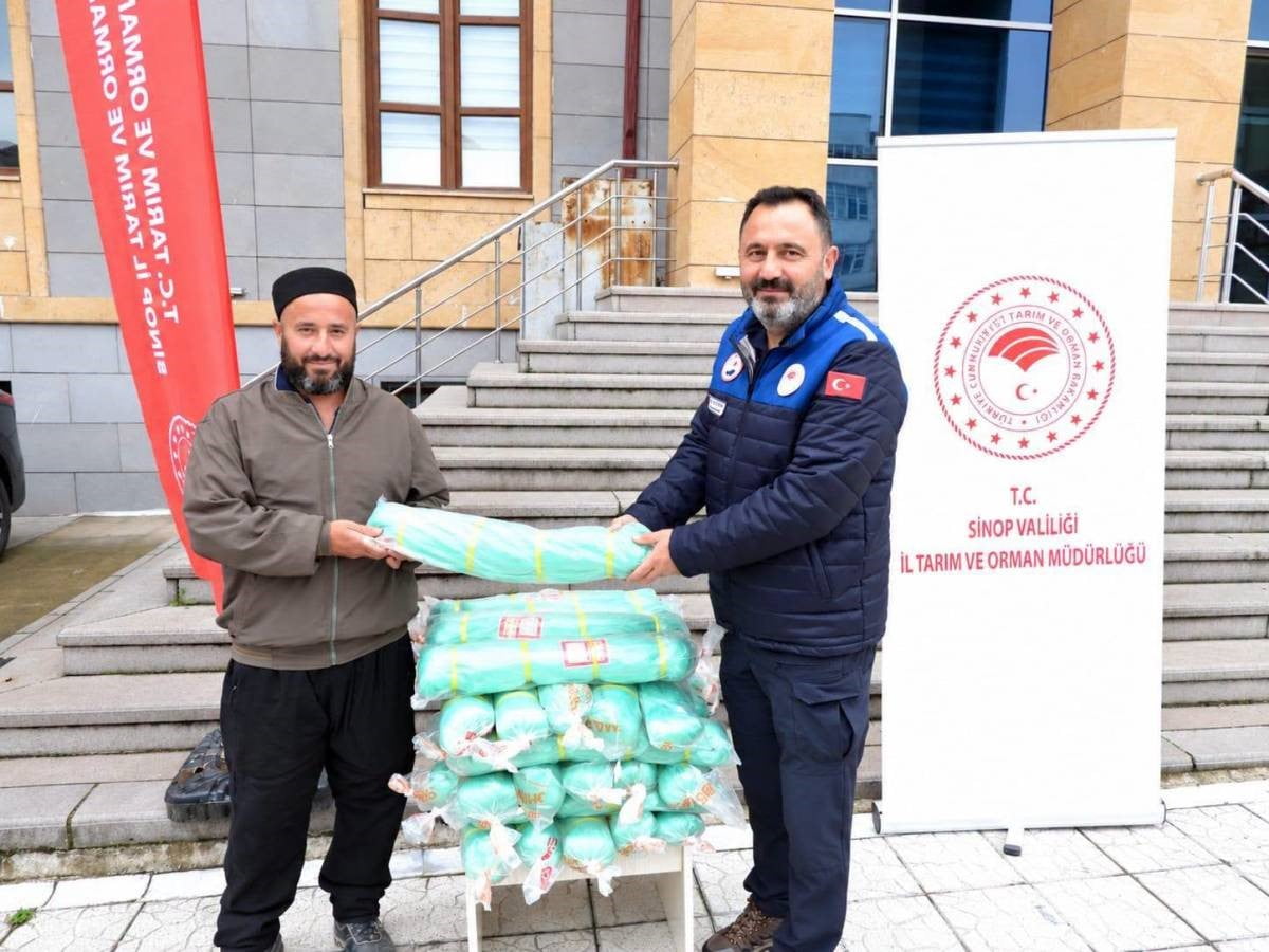 SİNOP’UN DURAĞAN İLÇESİNDE, ALTINKAYA BARAJ GÖLÜ’NDE FAALİYET GÖSTEREN GELENEKSEL BALIKÇILARA...