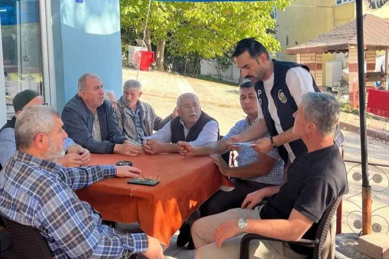 SİNOP’UN ERFELEK VE DİKMEN İLÇELERİNDE POLİS EKİPLERİ TARAFINDAN VATANDAŞLARA YÖNELİK...