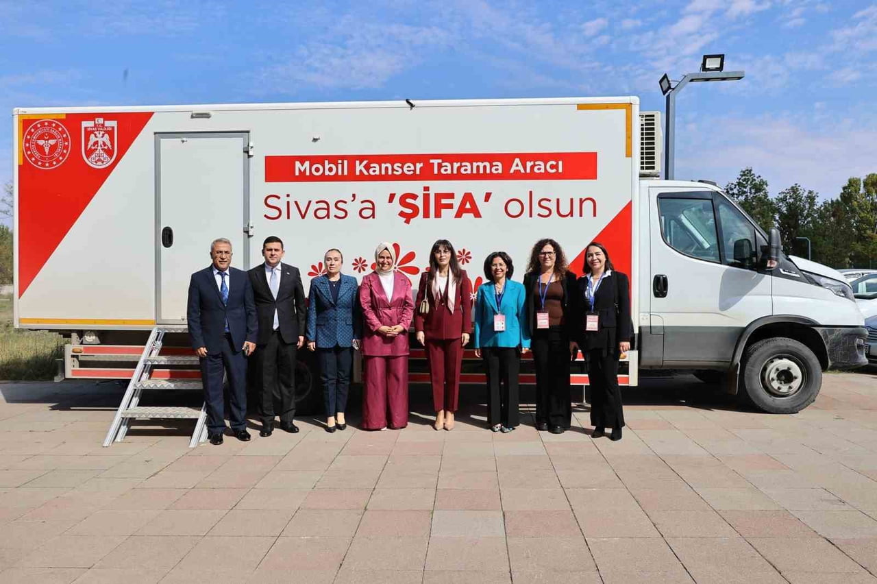 SİVAS CUMHURİYET ÜNİVERSİTESİ EV SAHİPLİĞİNDE DÜZENLENEN 5. ULUSLARARASI KANSER GÜNLERİ’NDE...