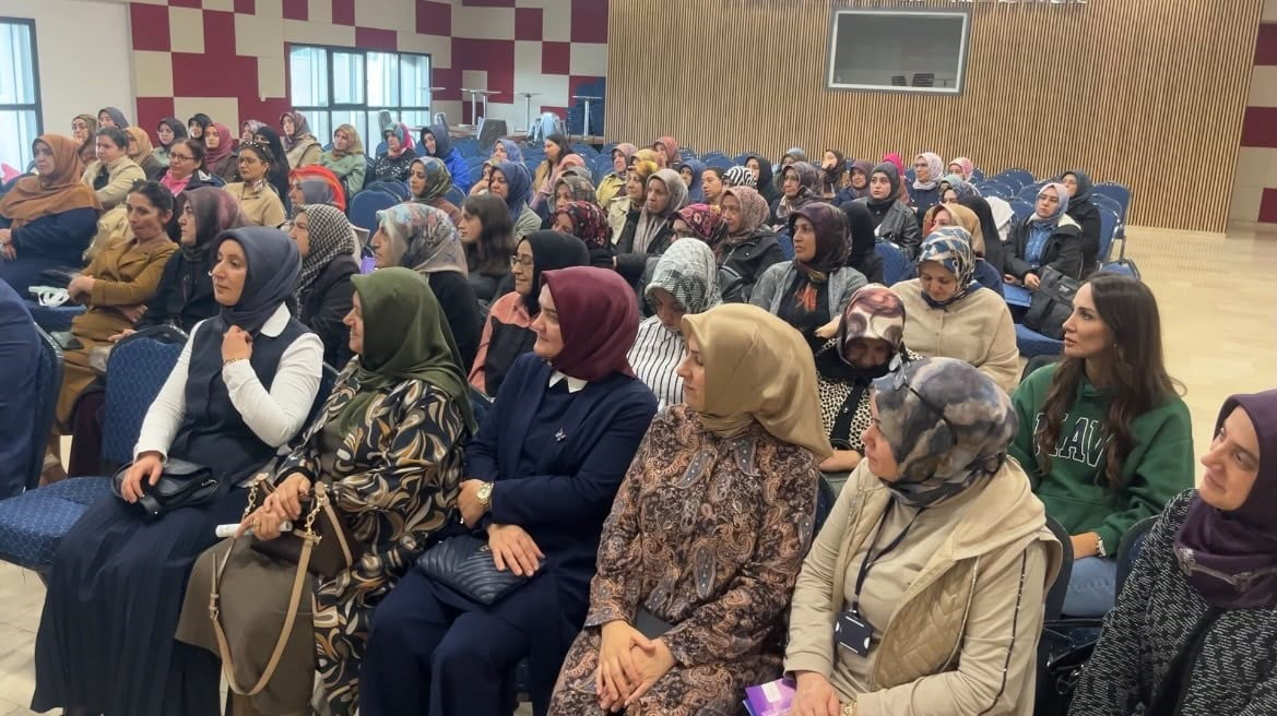 SİVAS’TA AİLE YAPISININ GÜÇLENDİRİLMESİ VE TOPLUMSAL FARKINDALIĞIN ARTIRILMASI AMACIYLA BAŞLATILAN...
