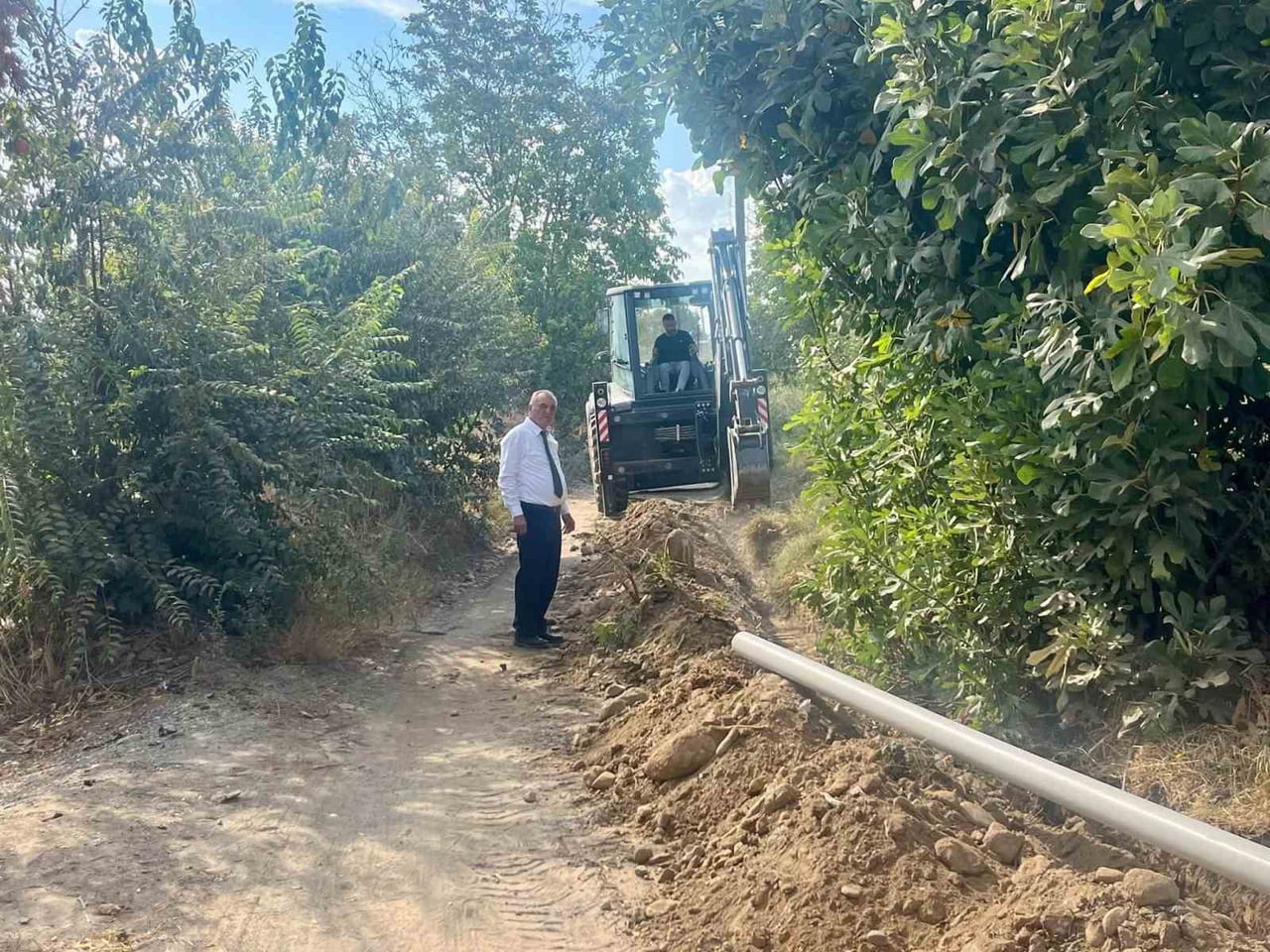 SULTANHİSAR BELEDİYESİ, İLÇE MERKEZİ VE MAHALLELERDE YÜRÜTTÜĞÜ ÇALIŞMALARI SÜRDÜRÜRKEN BELEDİYE...