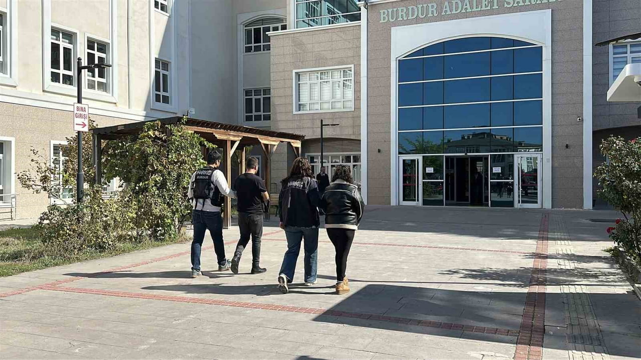 ŞÜPHELİLER ADLİYE SEVK EDİLDİ
