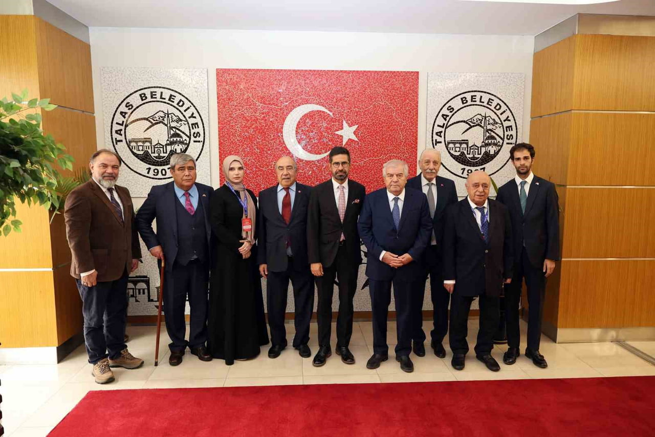 TALAS BELEDİYESİ’NİN ÖNCÜLÜĞÜNDE BU YIL İKİNCİSİ GERÇEKLEŞTİRİLEN TÜRK DÜNYASI ŞAİR VE YAZARLAR...