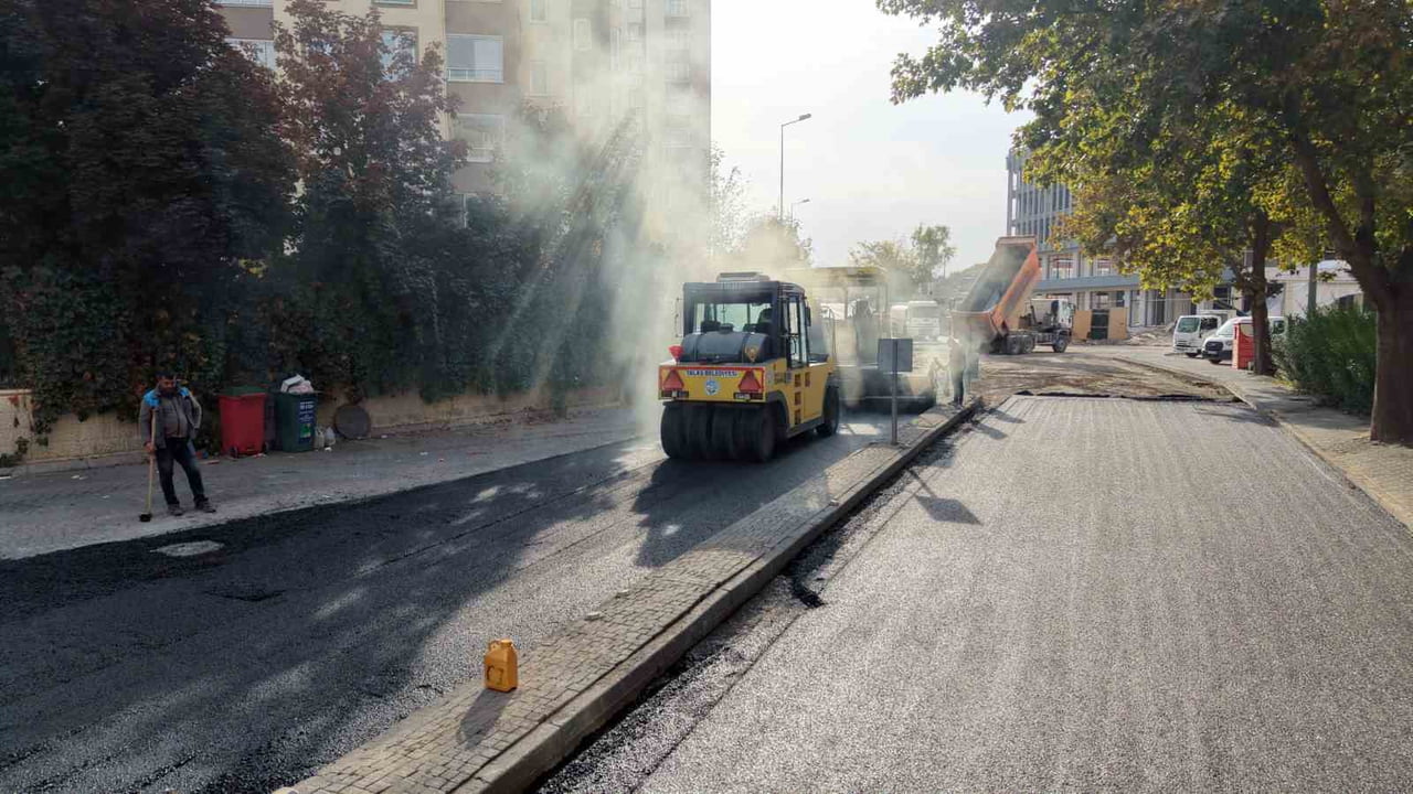 TALAS BELEDİYESİNİN İLÇEDE ULAŞIM KONFORUNU ARTIRMAYA YÖNELİK ÇALIŞMALARI SÜRÜYOR. BU KAPSAMDA...
