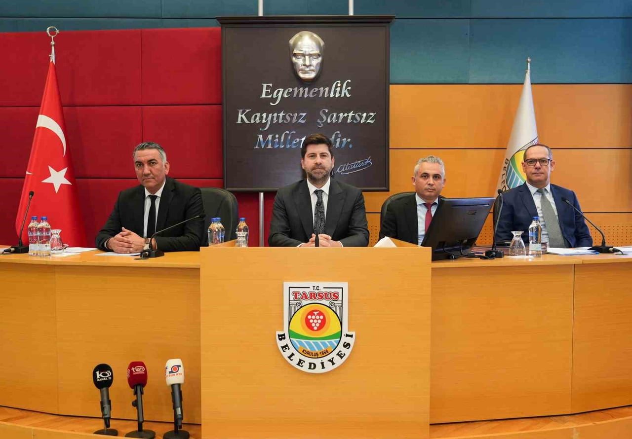 TARSUS BELEDİYE MECLİSİ EKİM AYI OLAĞAN TOPLANTISI, BELEDİYE BAŞKANI ALİ BOLTAÇ BAŞKANLIĞINDA...