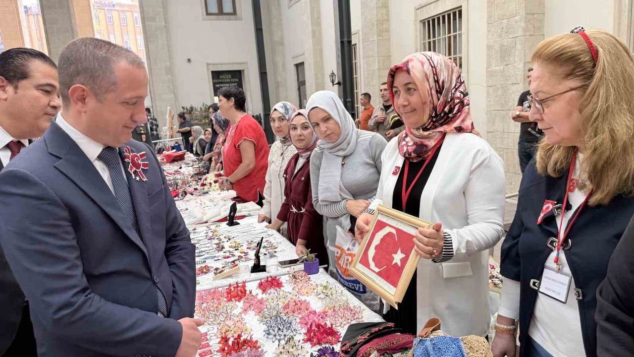 TARSUS’TA CUMHURİYET BAYRAMI NEDENİYLE YARIŞMA DÜZENLENDİ