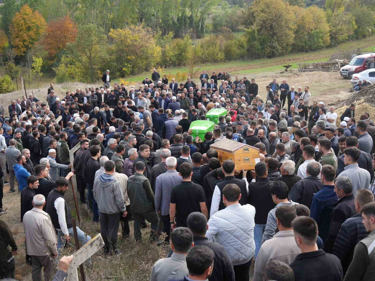 TAŞKÖPRÜ İLÇESİNDE TARLADA ÇIKAN KAVGADA SİLAHLA VURULARAK ÖLDÜRÜLEN BABA İLE 2 OĞLU VE KARDEŞİ...
