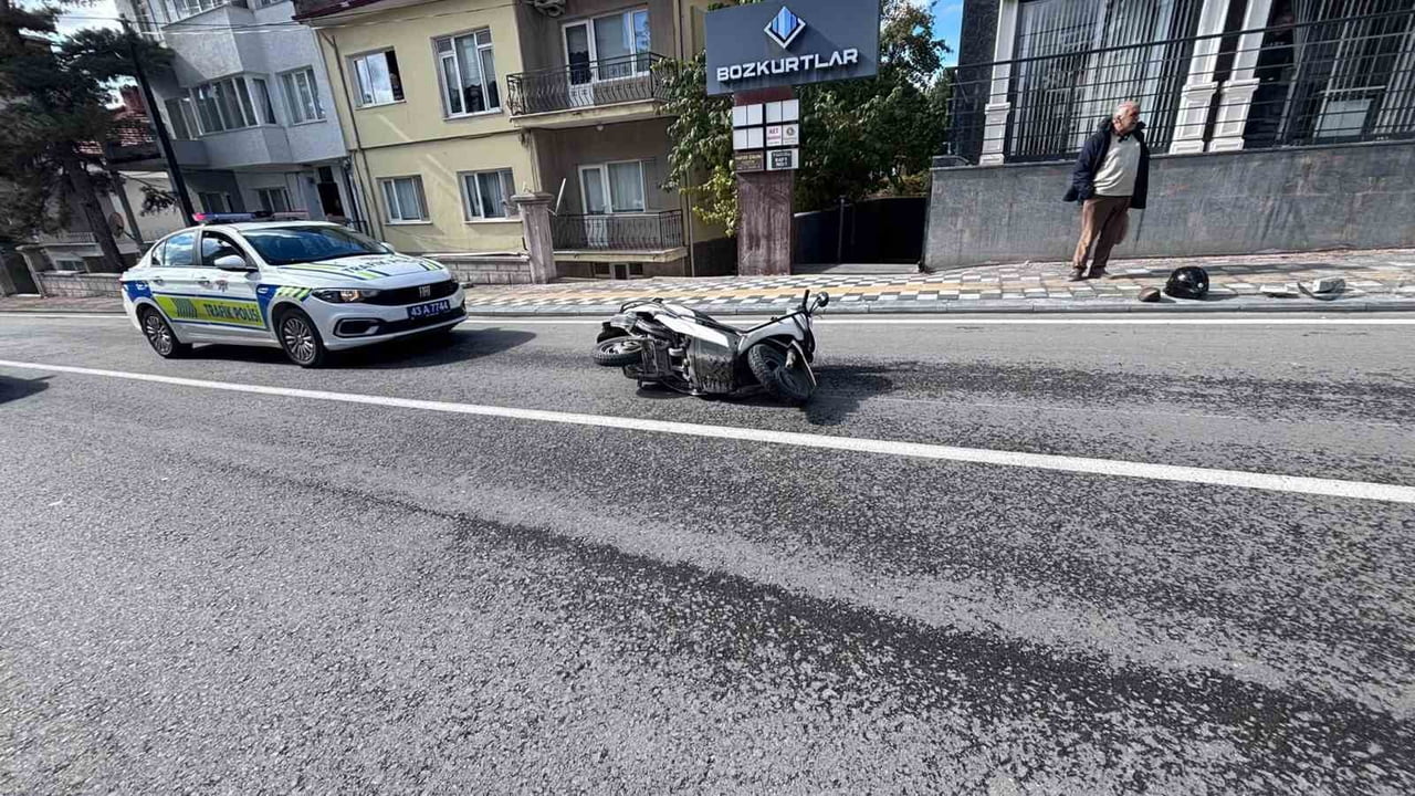 TAVŞANLI'DA TRAFİK KAZASI 2 YARALI