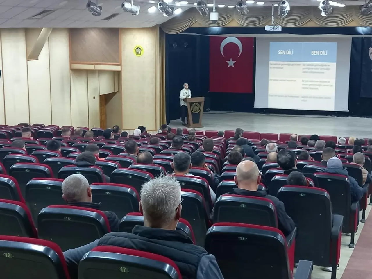 TAVŞANLI’DA YÜKÜMLÜLERE AİLE İÇİ İLETİŞİM SEMİNERİ