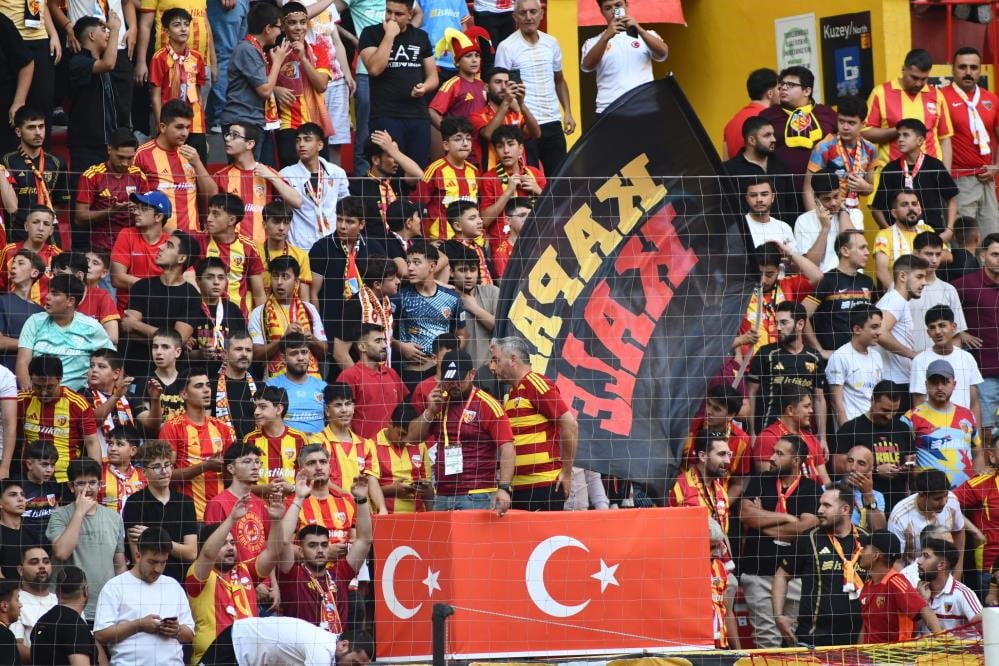 TFF 1. LİG'DE OYNANACAK OLAN KAYSERİSPOR-MUĞLASPOR MAÇININ BİLET FİYATLARINI AÇIKLANDI. MÜSABAKAYA...