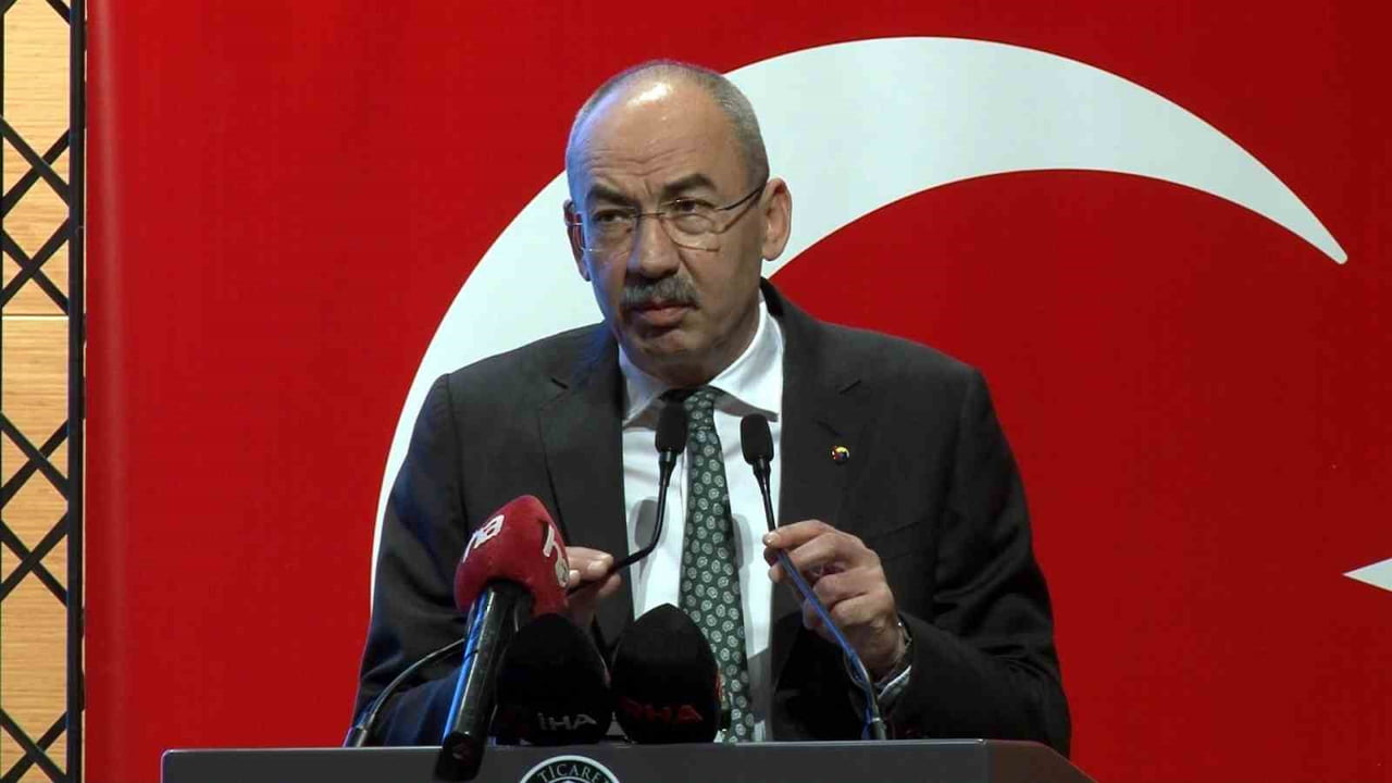 TOPLANTIDA KONUŞAN KTO YÖNETİM KURULU BAŞKANI ÖMER GÜLSOY, "BÜTÜNCÜL BİR YAKLAŞIMLA SORUNLAR...